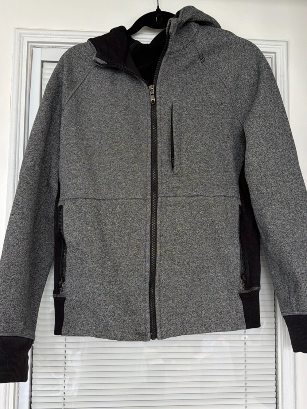 Lululemon Men's Gray Full-Zip Hooded Sweater Jacket